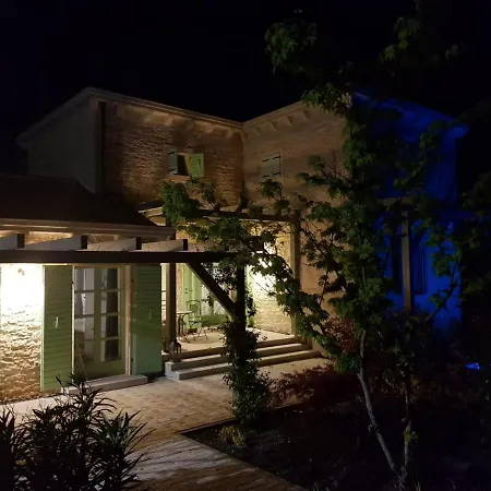 Lia Villa Ližnjan